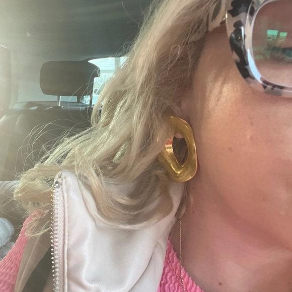 High Quality Exaggerated Large Circle Stud Earring - Picture 7 of 7